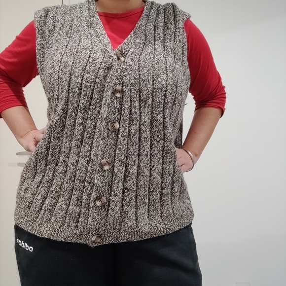 VINTAGE SALT AND PEPPER VEST - Picture 2 of 15